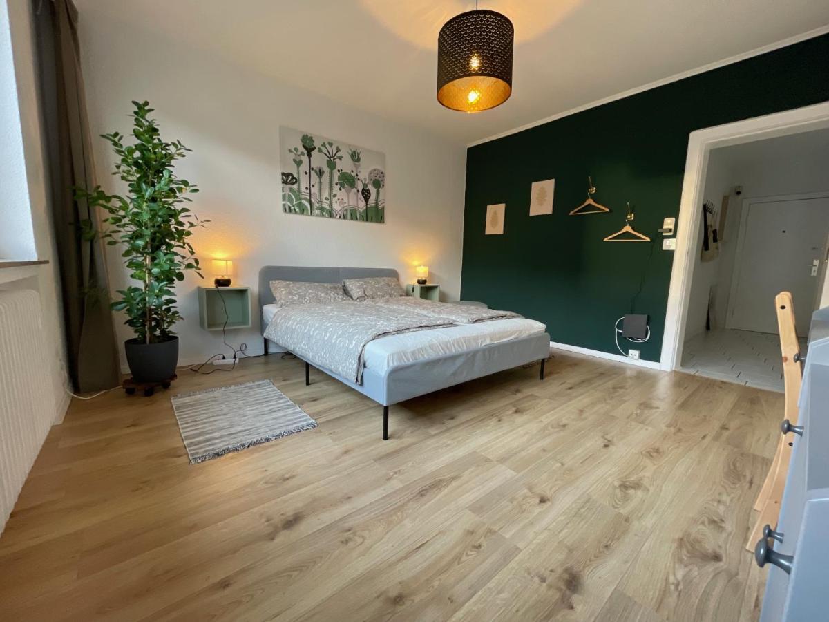 Purple Kitchen - Apartment Mit Grosser Wohnkueche Bremerhaven Bagian luar foto
