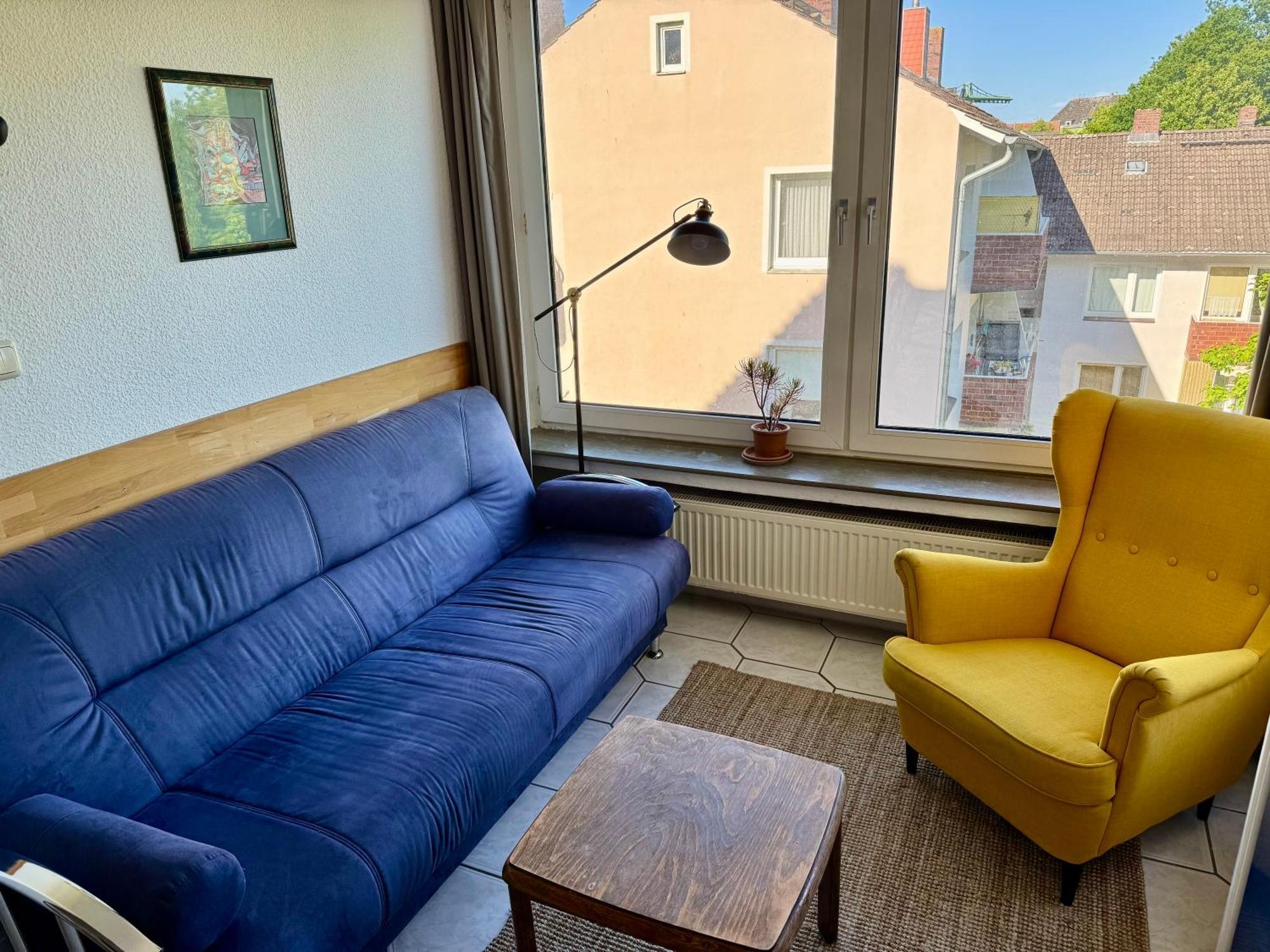 Purple Kitchen - Apartment Mit Grosser Wohnkueche Bremerhaven Bagian luar foto